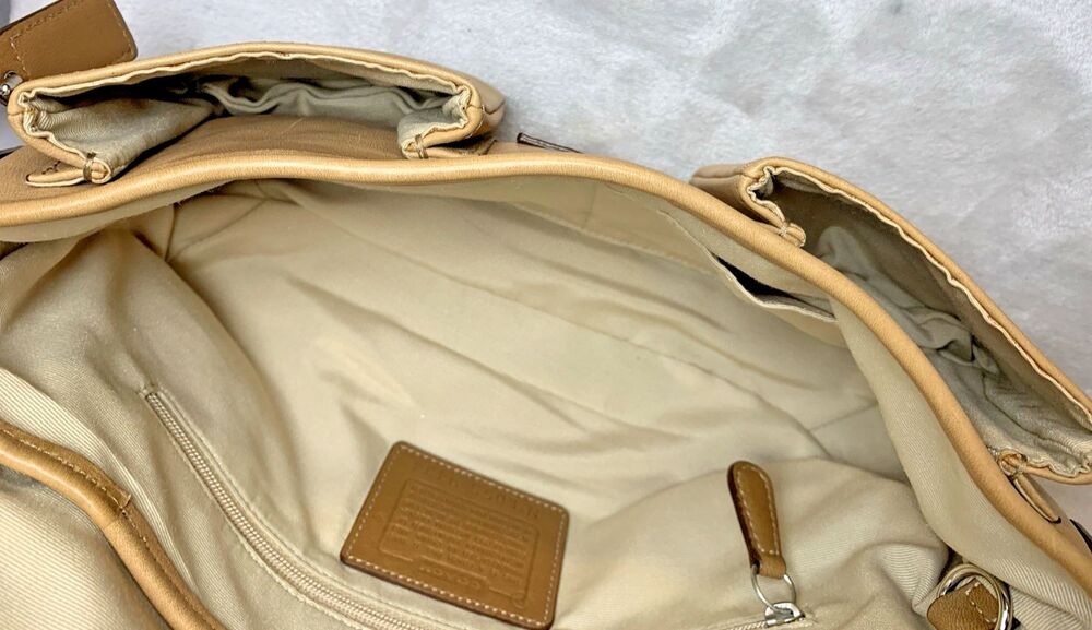 Vintage Coach Soho Buckle Flap Shoulder Bag 9434 British Tan Leather Y2K - Picture 7 of 16